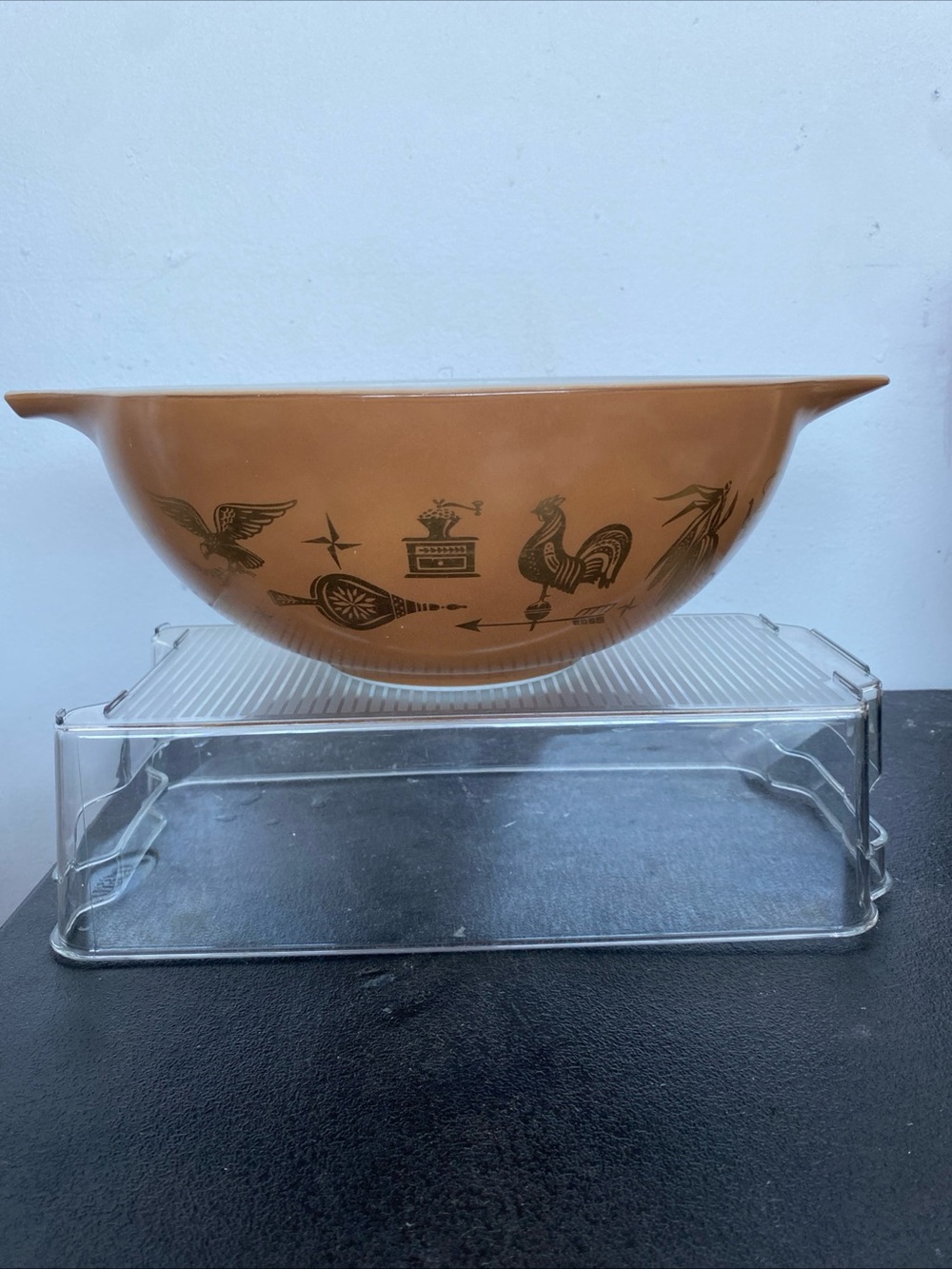 Pyrex 444 Brown Cinderella 4 Quart Mixing Bowl